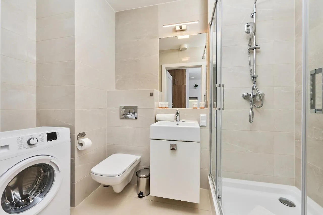 Apartment Krakowska 39 With Ac & Parking & Loggia Wroclaw By Noclegi Renters